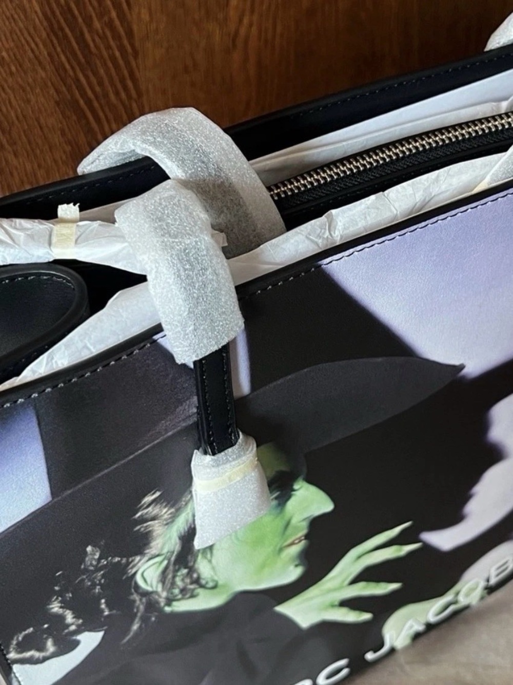 Marc Jacobs x 'The Wizard of Oz' Large Leather Tote Wicked Witch NWT Exclusive - Picture 8 of 8